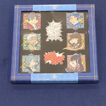 Lade das Bild in den Galerie-Viewer, Apollo_Justice_Ace_Attorney_Trilogy_Pin_Set_blue
